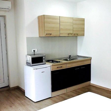 Apartmani Maki 오미스 외부 사진