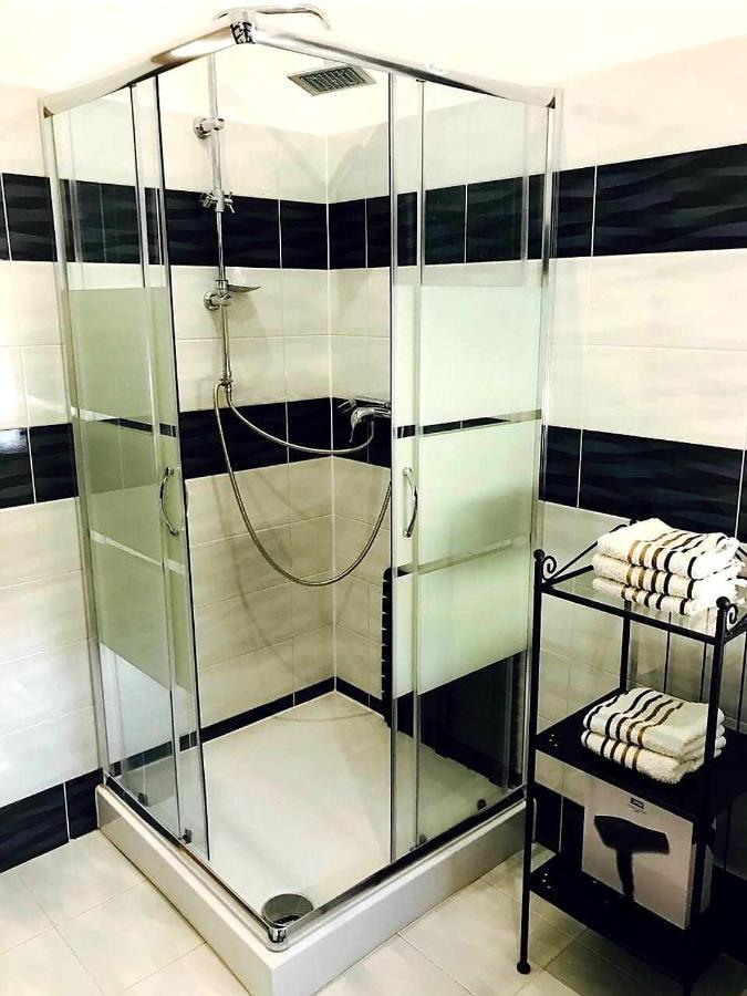 Apartmani Maki 오미스 외부 사진